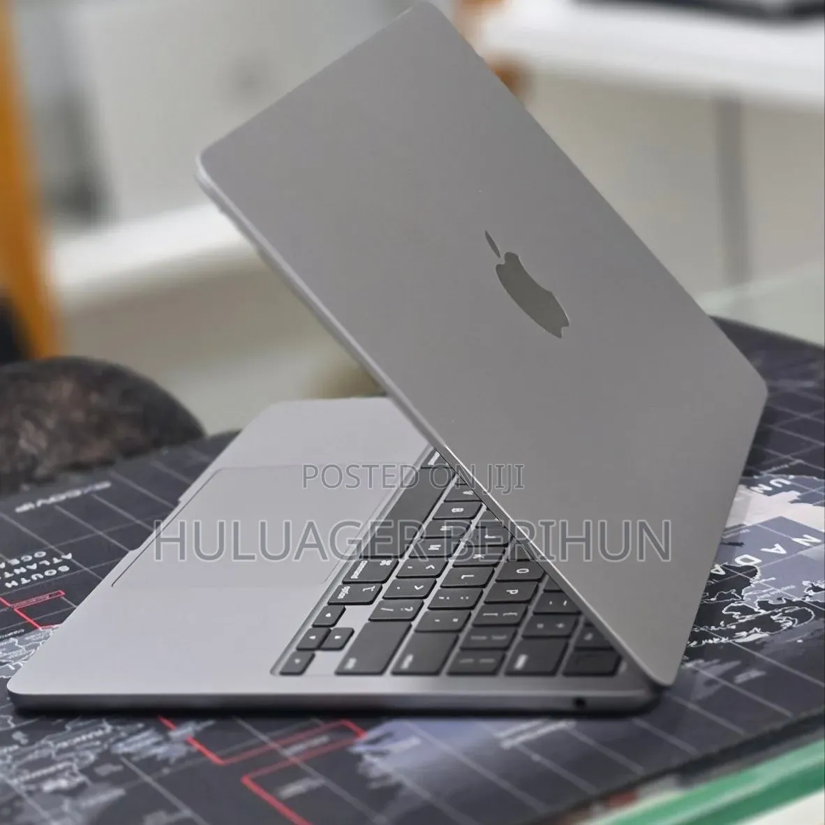 New Laptop Apple MacBook Air 2022 M2 8GB Apple M2 SSD 256GB