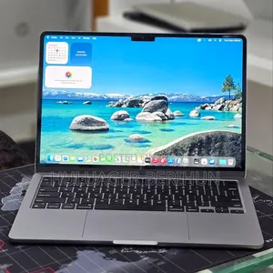 New Laptop Apple MacBook Air 2022 M2 8GB Apple M2 SSD 256GB