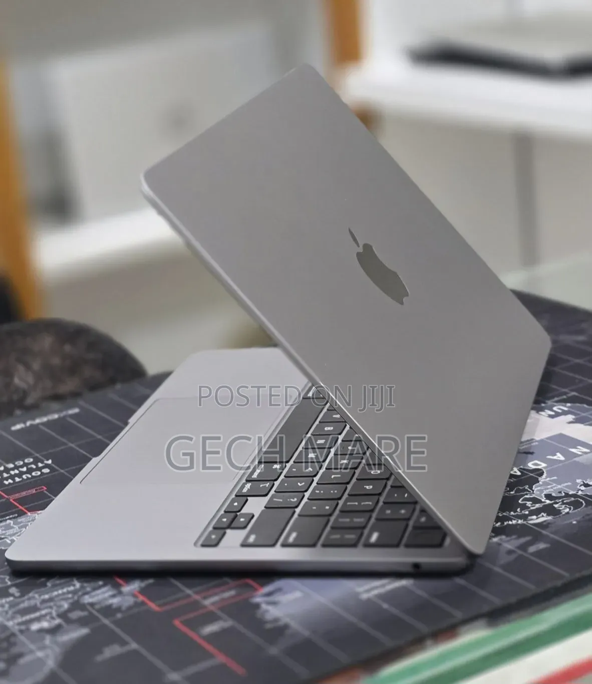New Laptop Apple MacBook Air 2022 M2 8GB Intel SSD 256GB
