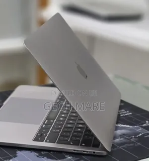 New Laptop Apple MacBook Pro 2019 16GB Intel Core i7 SSD 512GB
