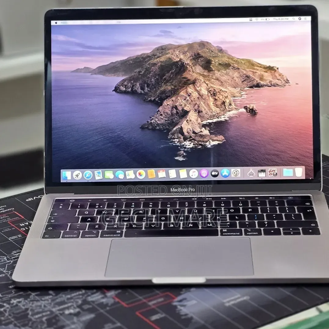 New Laptop Apple MacBook Pro 2019 16GB Intel Core i7 SSD 512GB