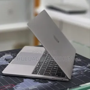 New Laptop Apple MacBook Pro 2017 16GB Intel Core i7 SSD 512GB