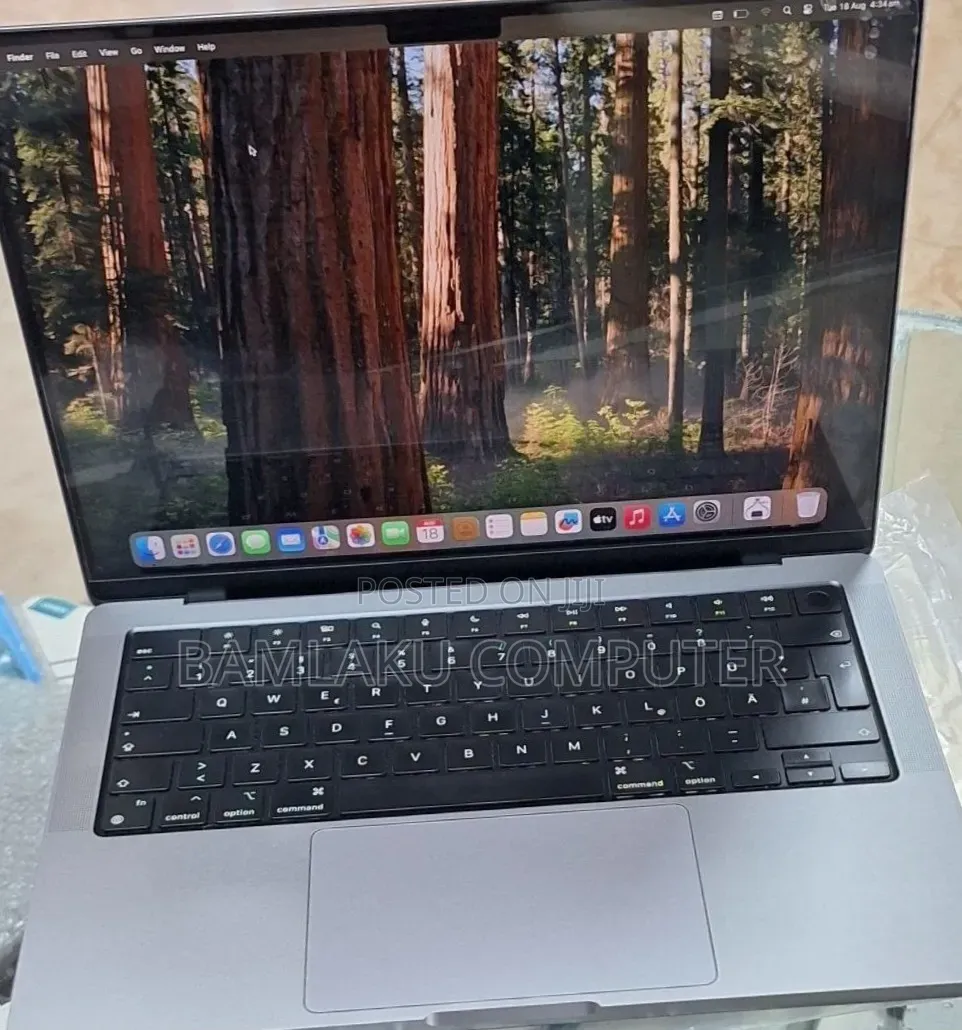 New Laptop Apple MacBook Pro 2021 M1 32GB Apple M1 Pro SSD 1T