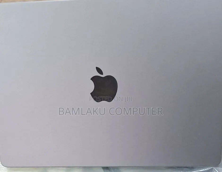New Laptop Apple MacBook Pro 2021 M1 32GB Apple M1 Pro SSD 1T