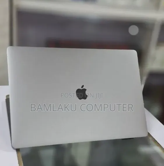 New Laptop Apple MacBook Pro 2019 16GB Intel Core i9 SSD 512GB