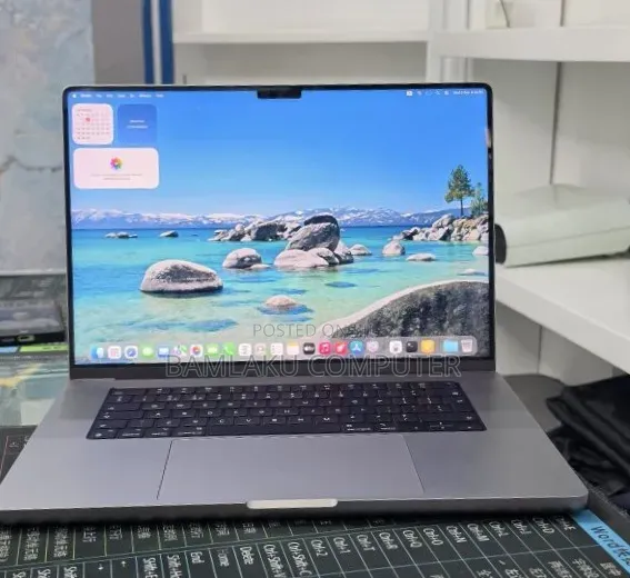 New Laptop Apple MacBook Pro 2021 M1 16GB Apple M1 Pro SSD 512GB