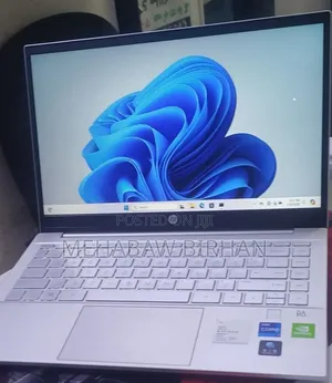 New Laptop HP Pavilion 14 16GB Intel Core i7 SSD 512GB