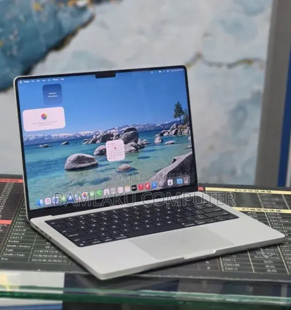 New Laptop Apple MacBook Pro 2021 M1 16GB Apple M1 Pro SSD 1T