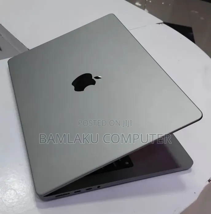 New Laptop Apple MacBook Pro 2021 M1 Max 64GB Apple M1 Max SSD 1T