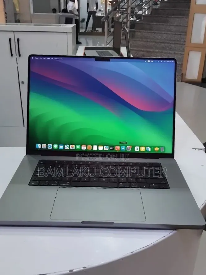 New Laptop Apple MacBook Pro 2021 M1 Max 32GB Apple M1 Max SSD 1T