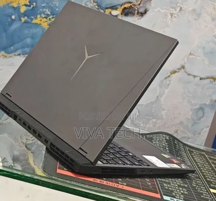 New Laptop Lenovo Legion 5 16GB AMD Ryzen 7 SSD 512GB