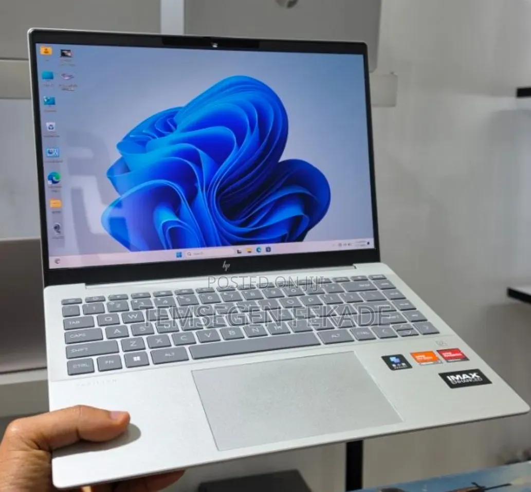 New Laptop HP Pavilion 14 16GB AMD Ryzen 7 SSD 1T