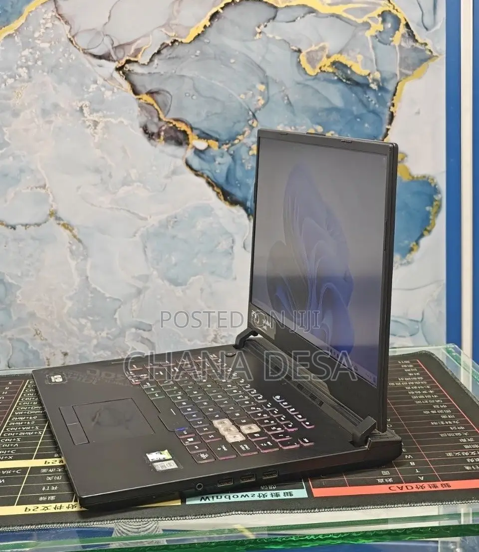 New Laptop Asus 16GB Intel Core i7 SSD 512GB
