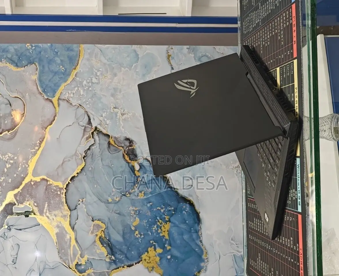 New Laptop Asus 16GB Intel Core i7 SSD 512GB