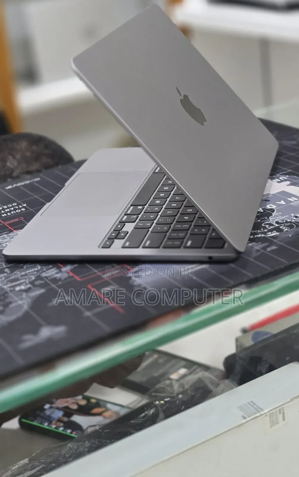 New Laptop Apple MacBook Air 2022 M2 8GB Apple M2 SSD 256GB