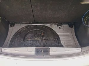 Toyota Vitz 2004 Silver