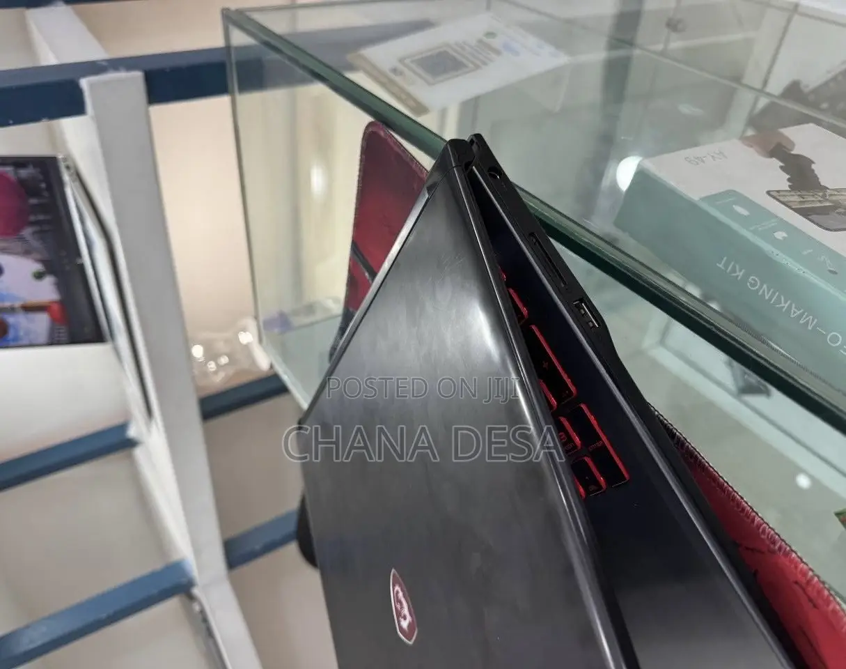New Laptop MSI 16GB Intel Core i5 SSD 256GB