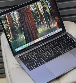 New Laptop Apple MacBook Pro 2019 16GB Intel Core i7 SSD 512GB