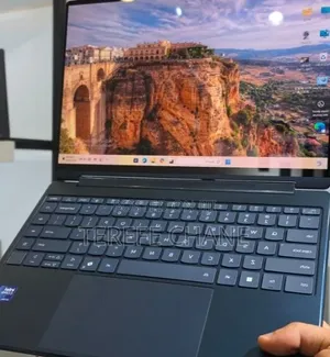 New Laptop Lenovo Yoga 9 16GB Intel Core Ultra 7 SSD 1T