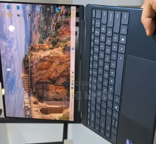 New Laptop Lenovo Yoga 7i 16GB Intel Core Ultra 7 SSD 1T