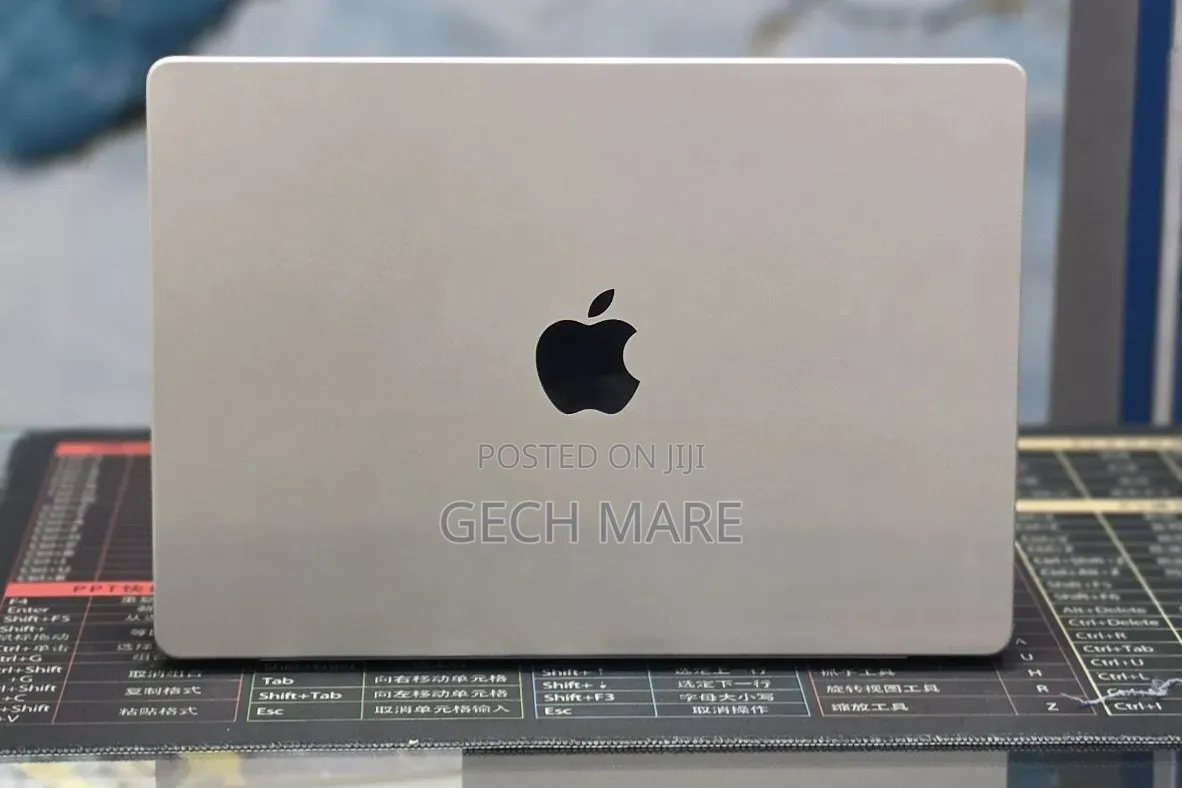 New Laptop Apple MacBook Pro 2021 M1 16GB Apple M1 Pro SSD 1T