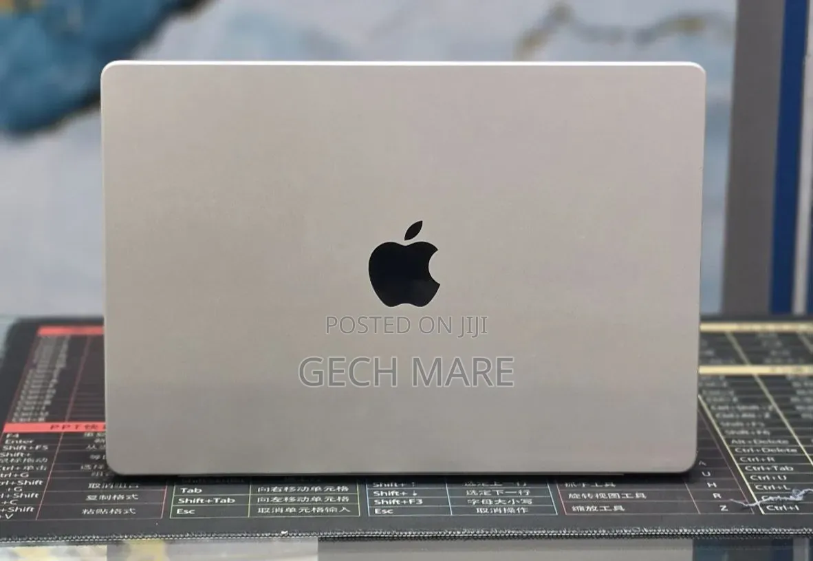 New Laptop Apple MacBook Pro 2021 M1 16GB Apple M1 Pro SSD 1T