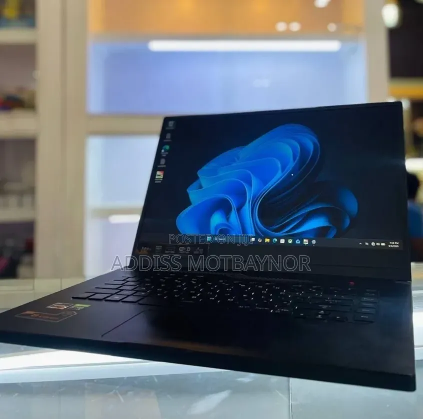 New Laptop Asus ROG Zephyrus G15 16GB Intel Core Ultra 7 SSD 512GB