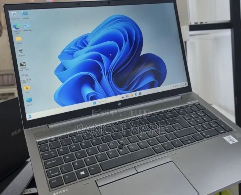 New Laptop HP ZBook 15 16GB Intel Core i7 SSD 512GB