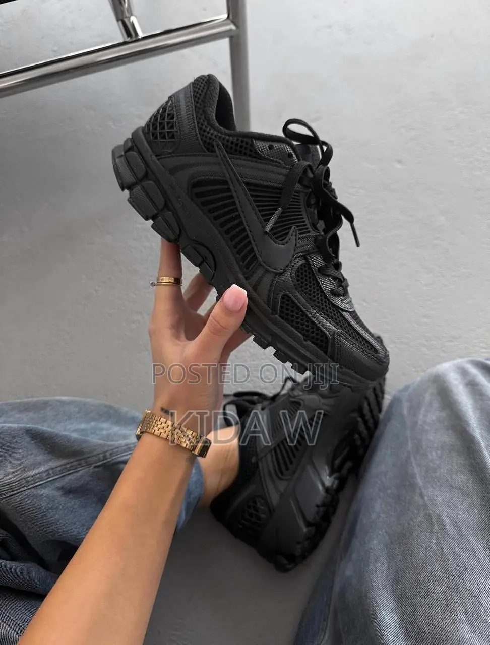 #Vomero 5 Black