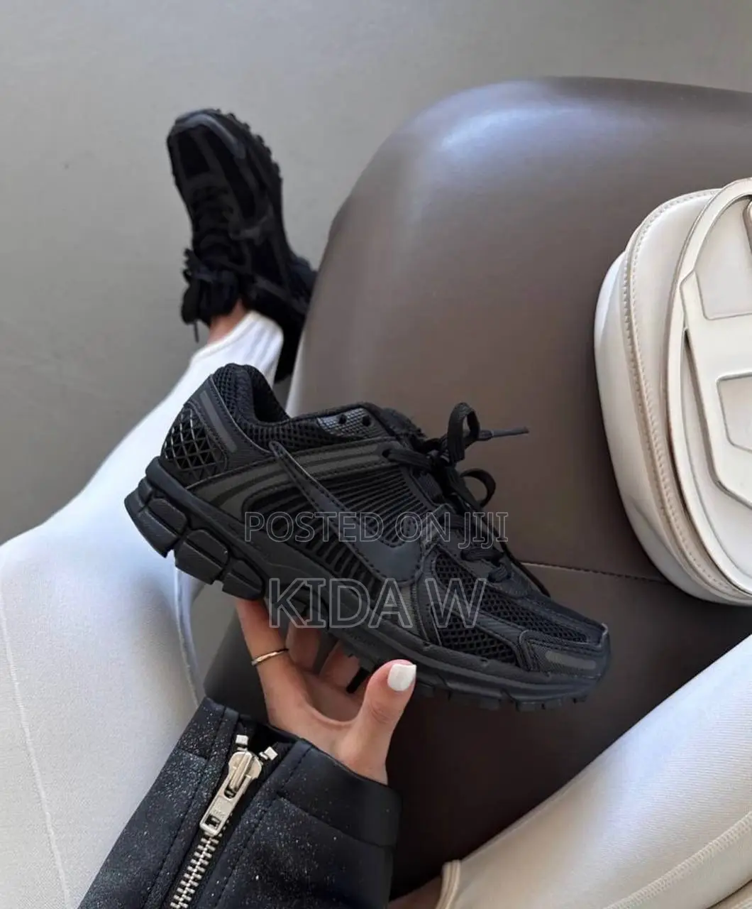 #Vomero 5 Black