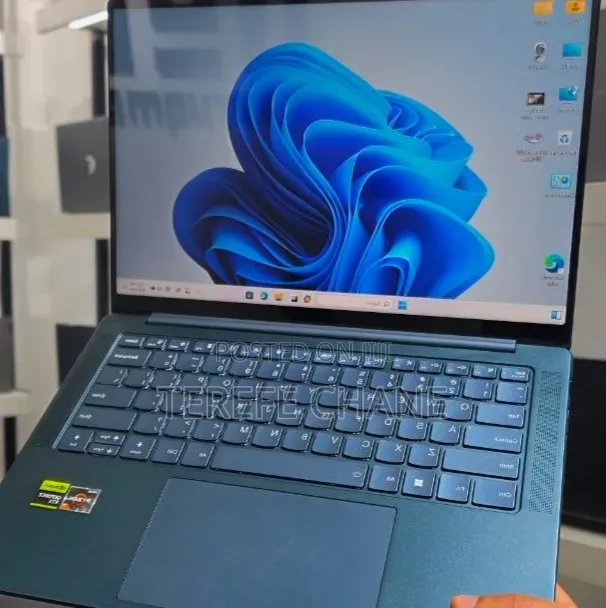 New Laptop Lenovo Yoga 2 16GB AMD Ryzen 7 SSD 512GB
