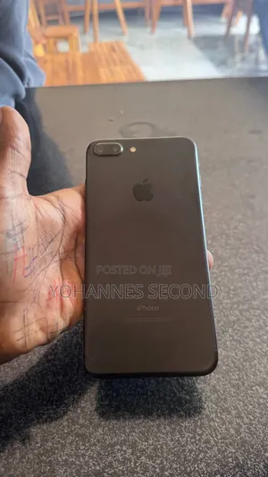 Apple iPhone 7 Plus 32 GB Black