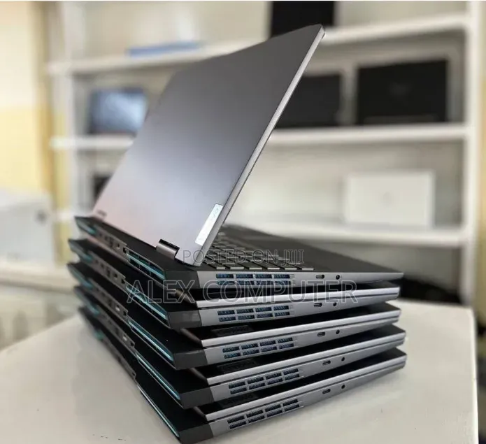 New Laptop Lenovo LOQ 15IRH8 16GB Intel Core i5 SSD 512GB