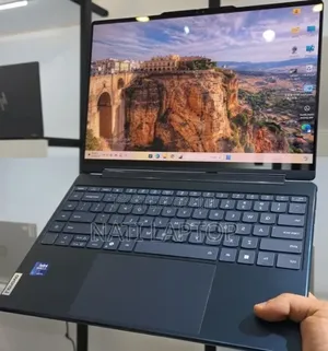 New Laptop Lenovo 16GB Intel Core Ultra 7 SSD 1T