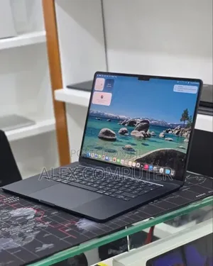 New Laptop Apple MacBook Air 2025 M4 16GB Apple M4 SSD 256GB