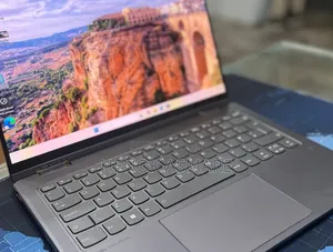 New Laptop Lenovo Yoga 2 16GB AMD Ryzen 7 SSD 512GB
