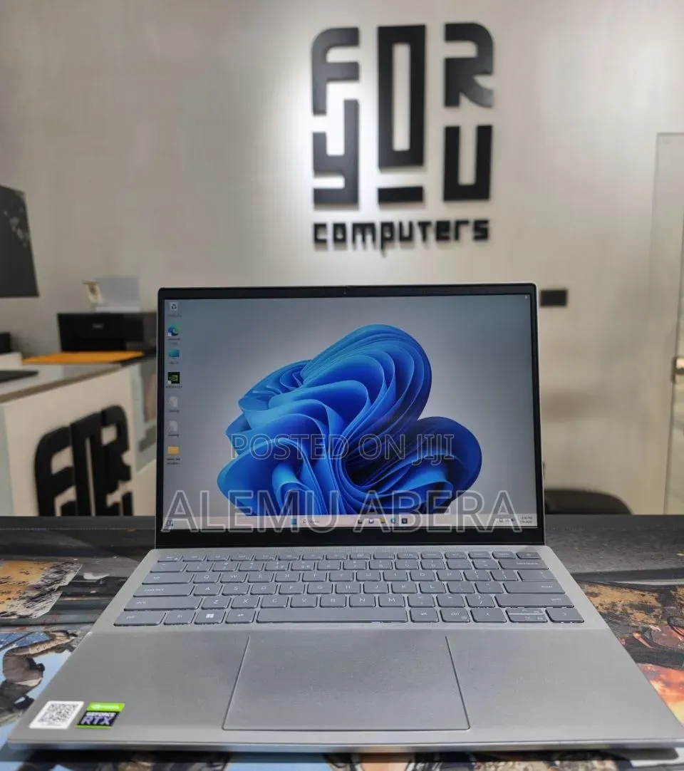 New Laptop Dell Inspiron 14 16GB Intel Core i7 SSD 512GB