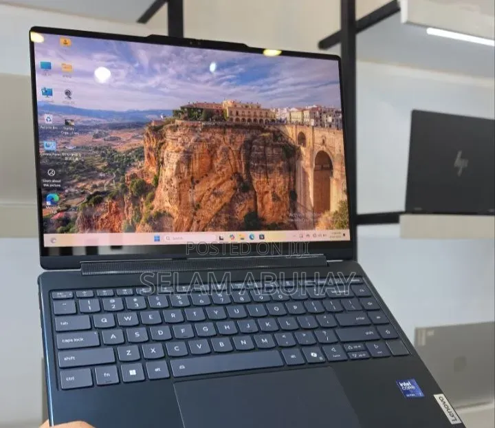 New Laptop Lenovo Yoga 9 16GB Intel Core Ultra 7 SSD 1T
