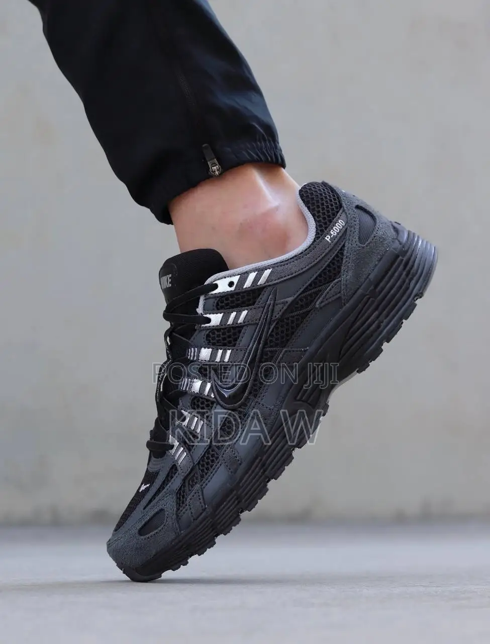 #P6000 Black