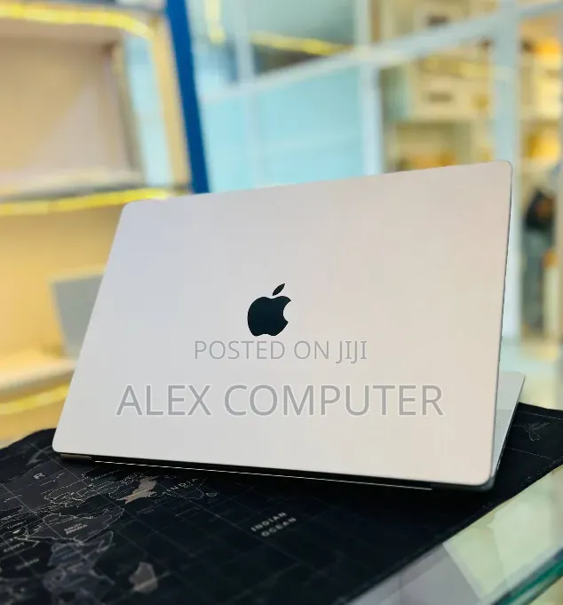 New Laptop Apple MacBook Pro 2021 M1 Max 32GB Apple M1 Max SSD 1T