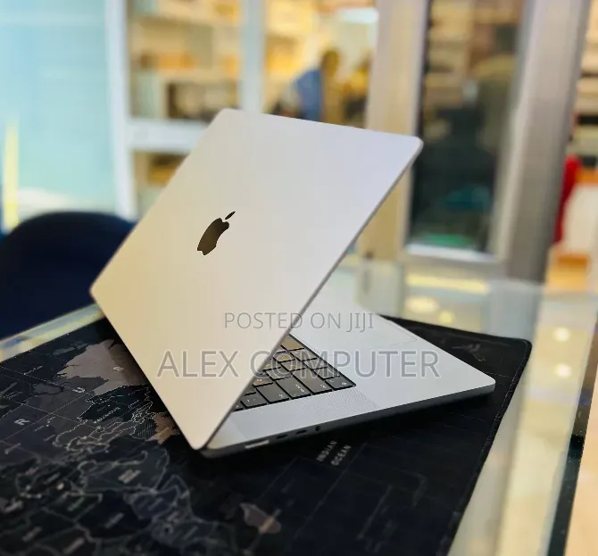 New Laptop Apple MacBook Pro 2021 M1 Max 32GB Apple M1 Max SSD 1T