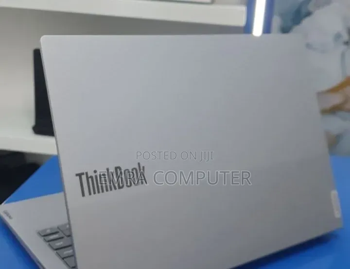 New Laptop Lenovo 16GB Intel Core 5 SSD 512GB