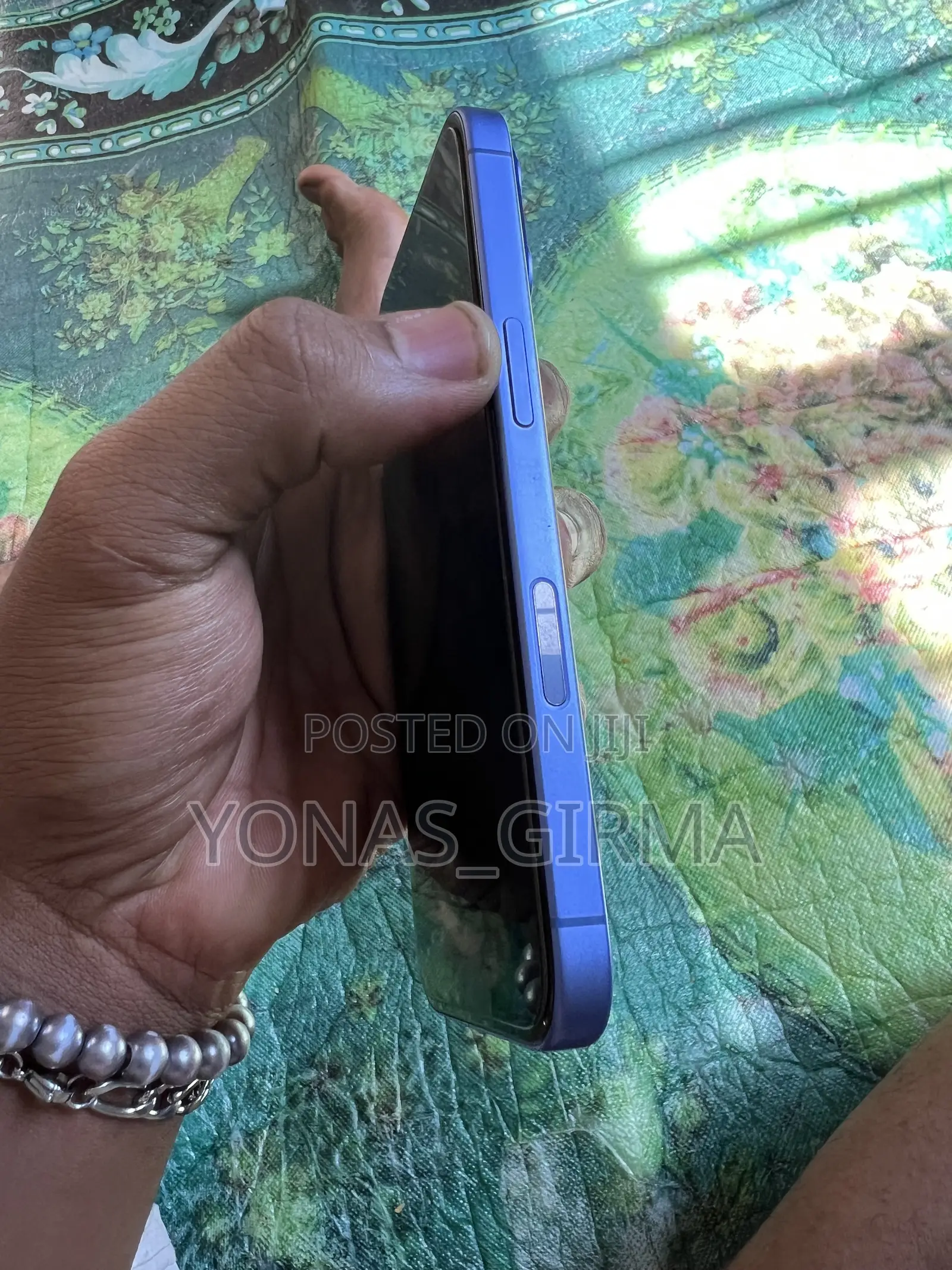 New Apple iPhone 16 128 GB Blue