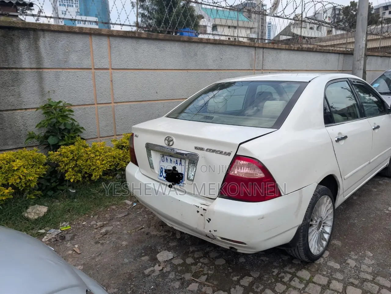 Toyota Corolla 2007 White
