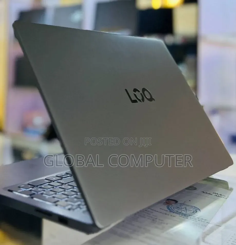 New Laptop Lenovo LOQ 15ARP9 16GB Intel Core i5 SSD 512GB