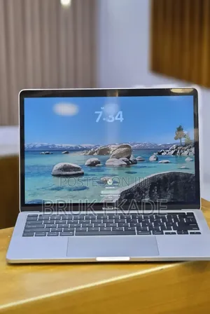 New Laptop Apple MacBook Pro 2020 32GB Intel Core i7 SSD 512GB