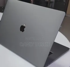 New Laptop Apple MacBook Pro 2017 16GB Intel Core i7 SSD 512GB