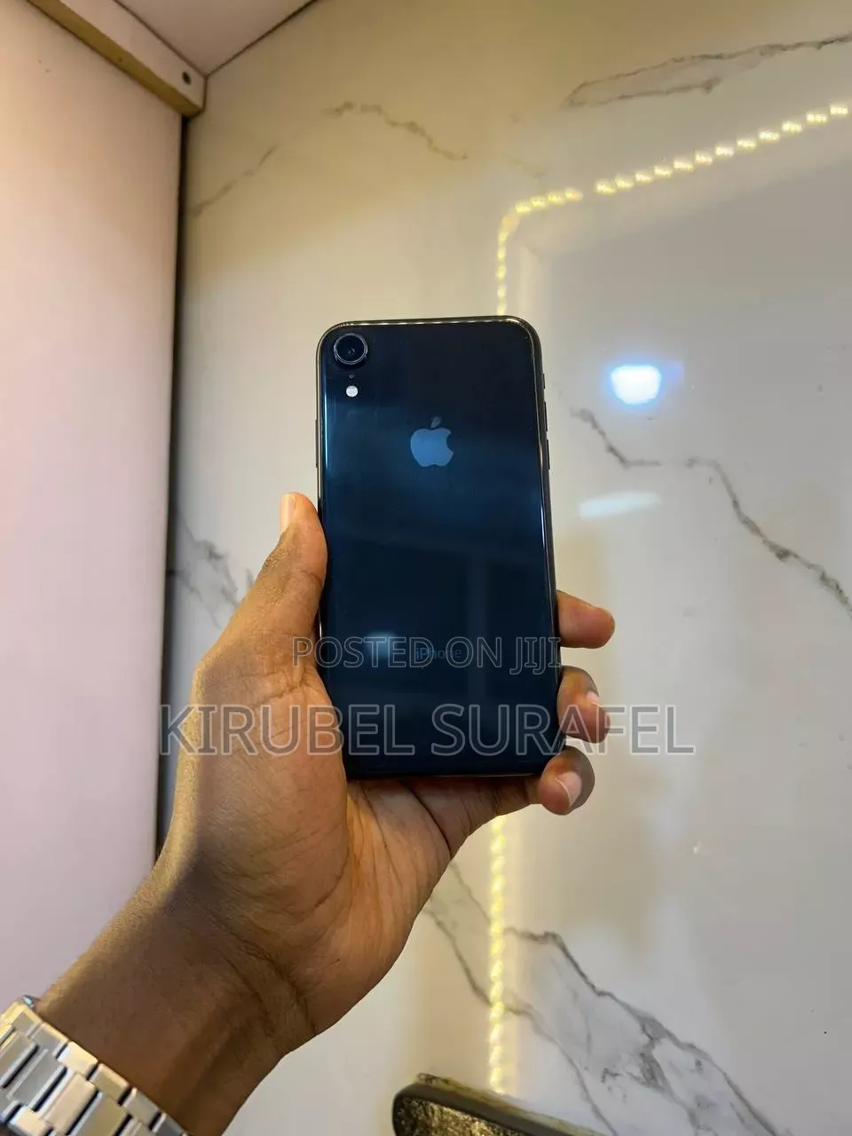 New Apple iPhone XR 64 GB Black