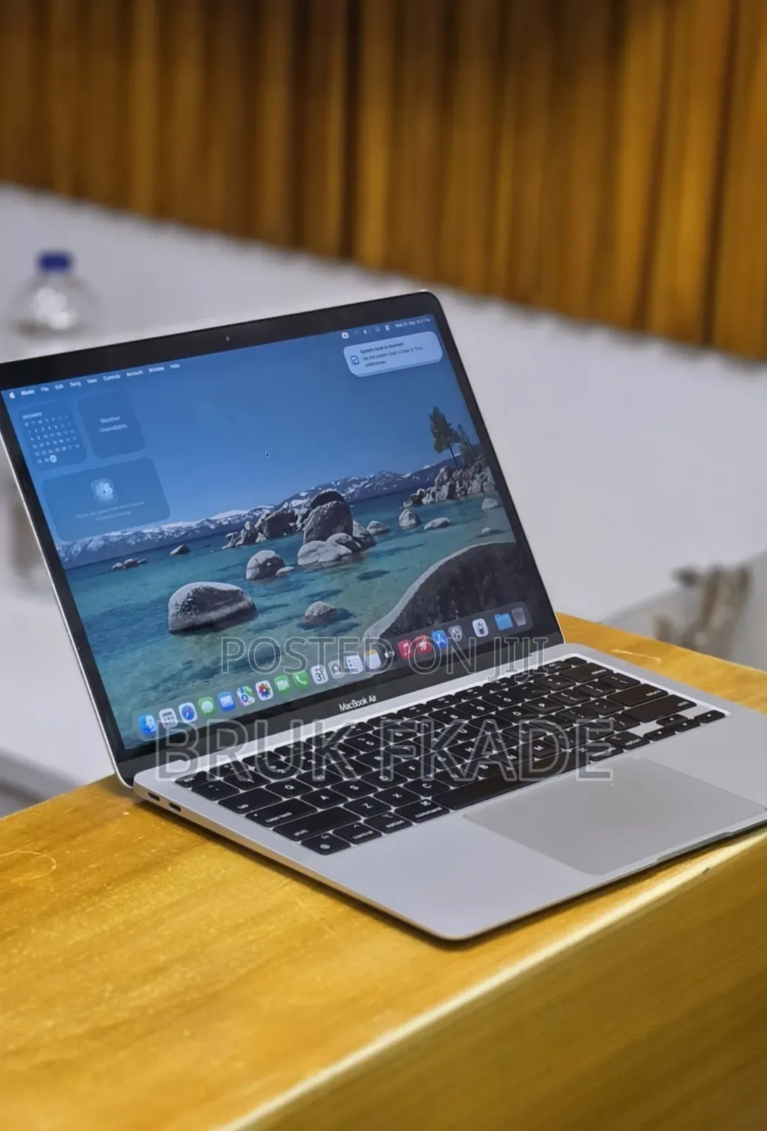 New Laptop Apple MacBook Air 2020 M1 8GB Apple M1 SSD 256GB