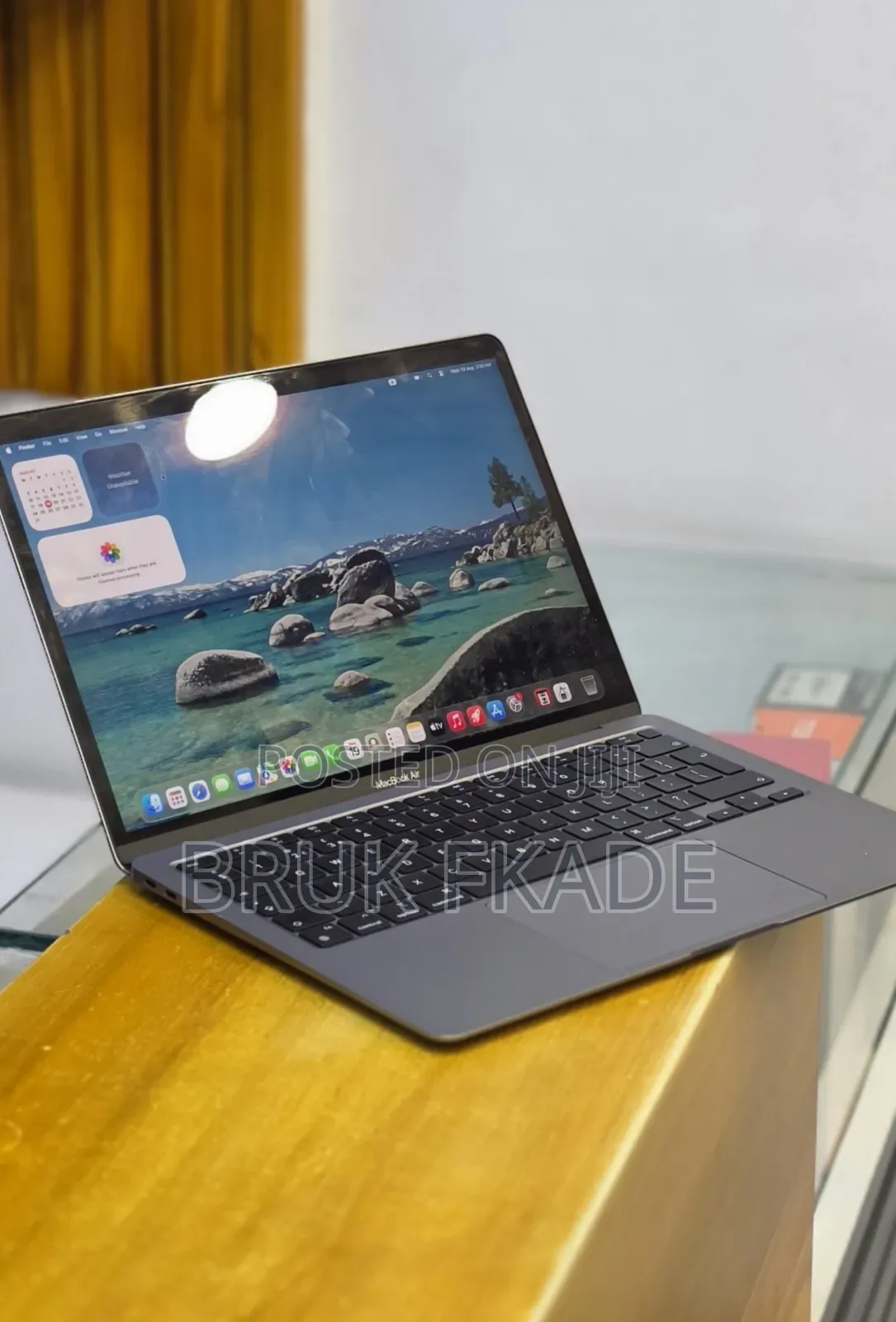New Laptop Apple MacBook Air 2020 M1 16GB Apple M1 SSD 256GB